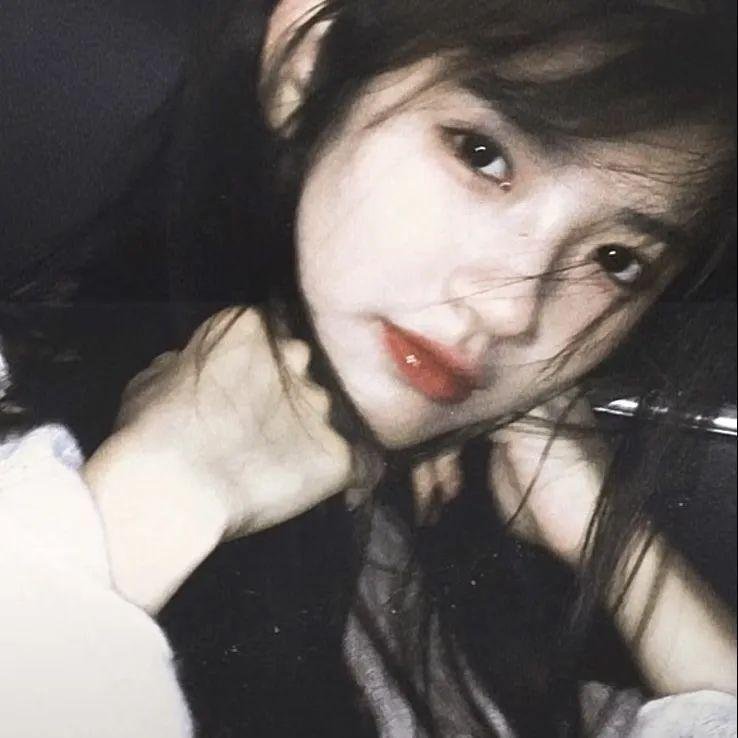 并蒂莲花不相见